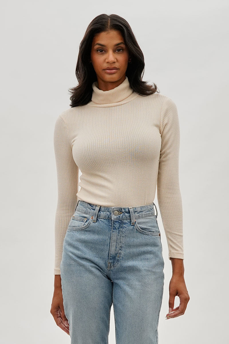 Magazine Ribbed Turtleneck Pullover Sweater Cream