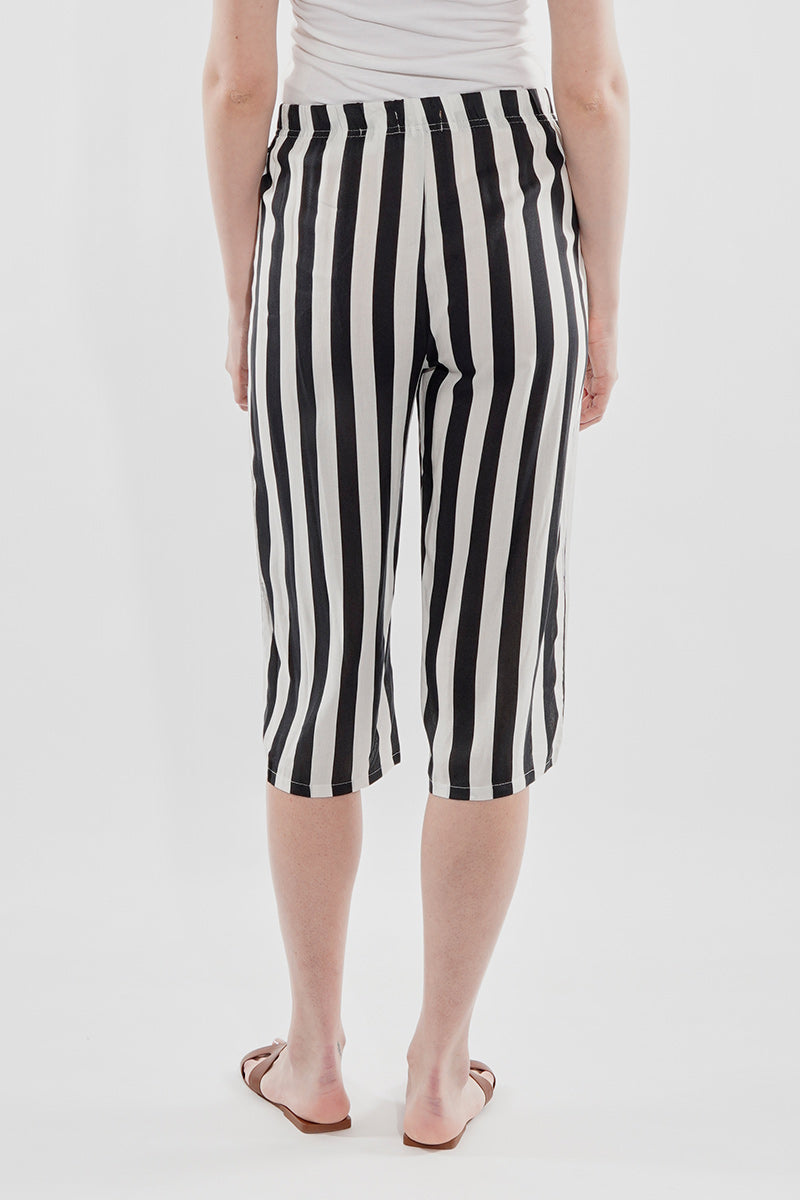 Stylexchange Striped Belted Culotte Pants - Black