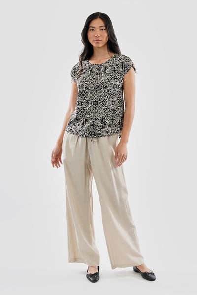 Beechers Brook Patterned Zipper Shoulder Detail Blouse - Black - Womens Shirts & Blouses - Fairweather