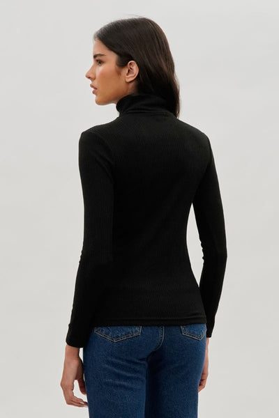 Magazine Ribbed Turtleneck Pullover Sweater - Black - Womens Pullover Sweaters - Fairweather