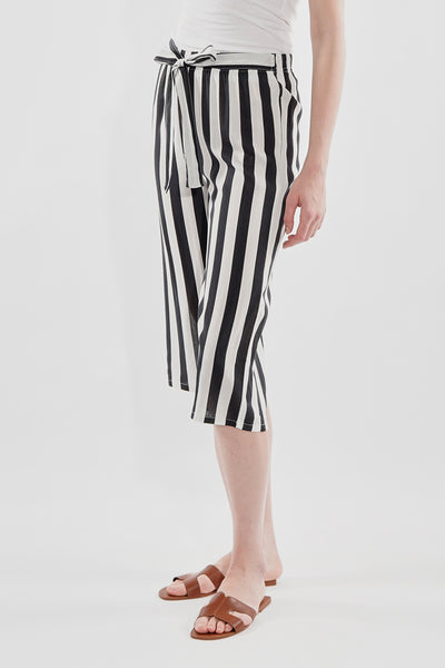Stylexchange Striped Belted Culotte Pants - Black