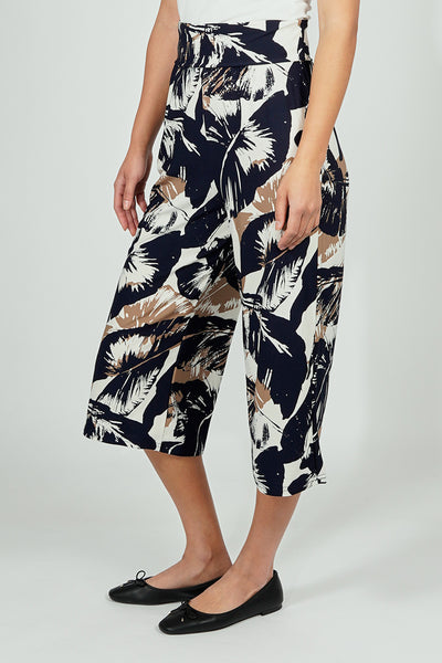 Beechers Brook Leaf Print Fold Over Cropped Pants - Navy - Womens Pants - Fairweather