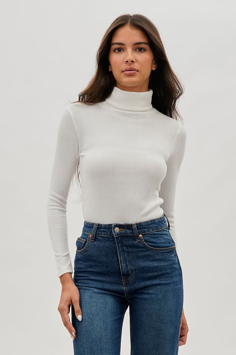 Magazine Ribbed Turtleneck Pullover Sweater - White - Womens Pullover Sweaters - Fairweather