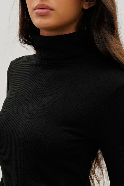 Magazine Ribbed Turtleneck Pullover Sweater - Black - Womens Pullover Sweaters - Fairweather